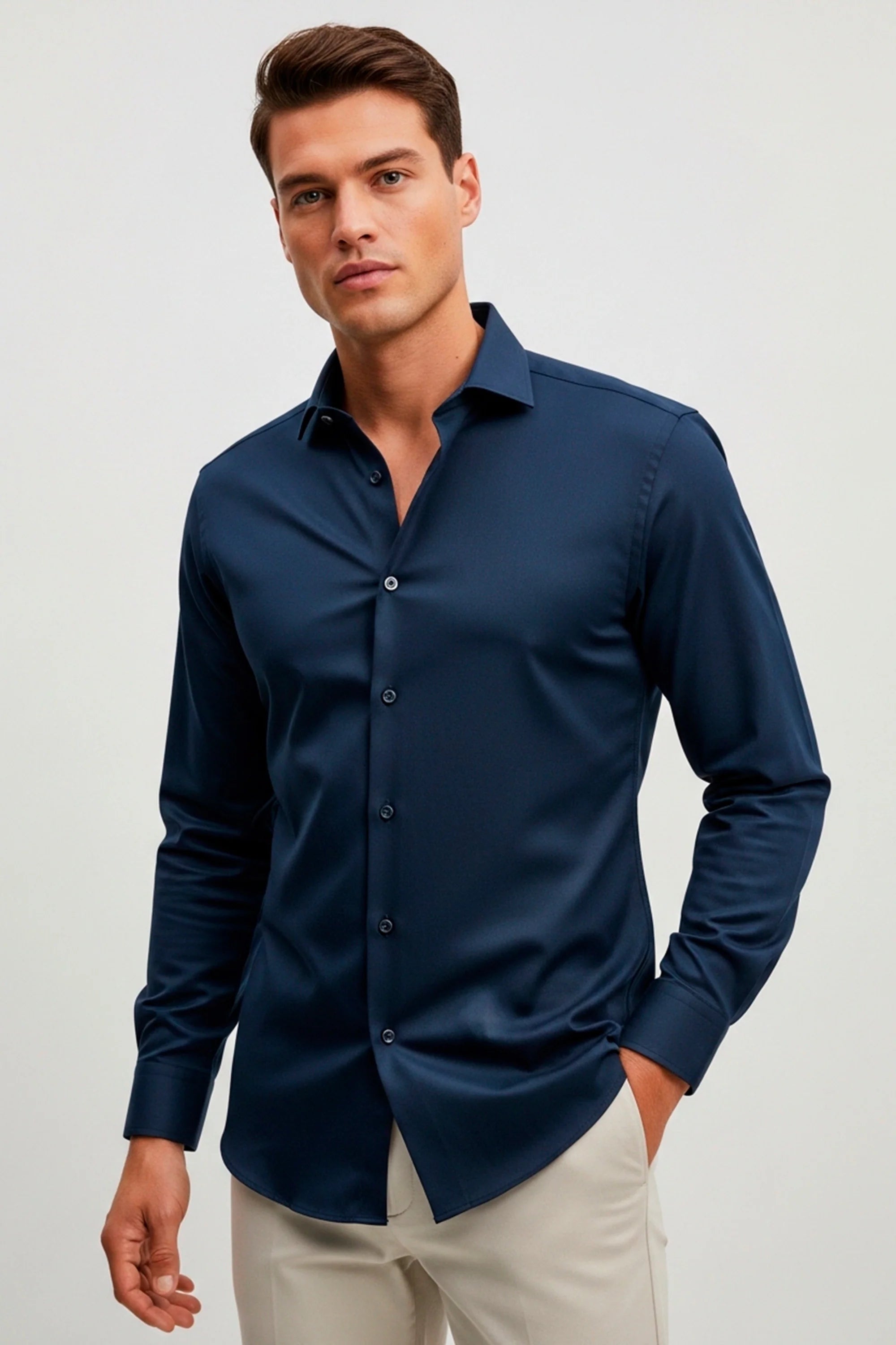 Camisa manga longa slim fit básica lisa